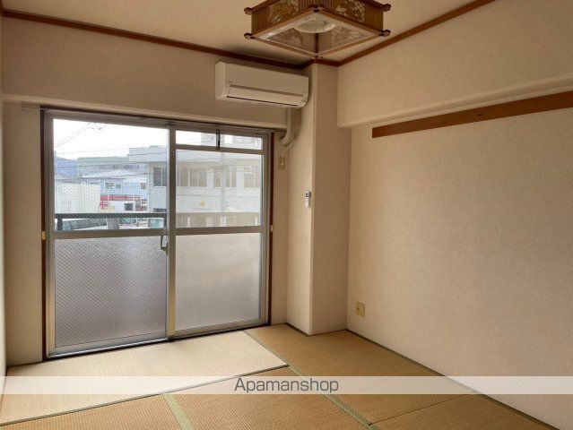 グランディ・マンの内装写真
