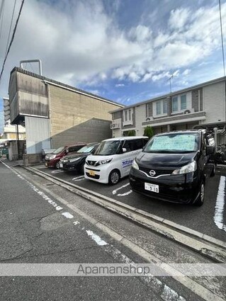 ハイツすず風[1R/36.25m2]の駐車場