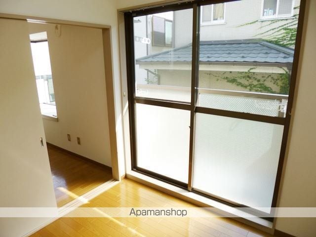 ツインハイツ元町の内装写真