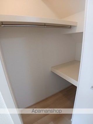 エレガンス　Ⅱ[1R/30m2]の収納