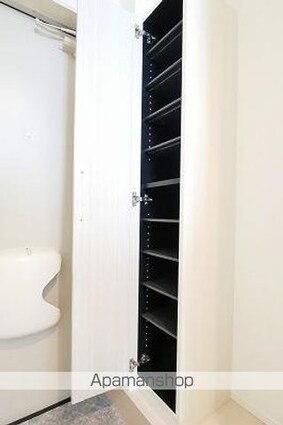 ハーモニーテラス富士見台[1R/15.23m2]の玄関1