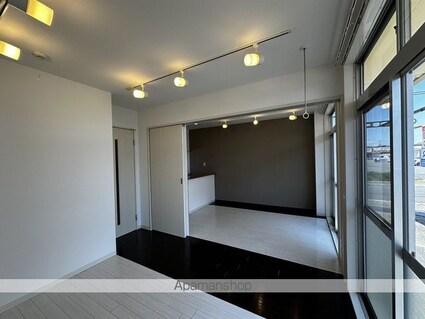 福島県郡山市亀田１丁目[1LDK/35.9m2]のリビング・居間