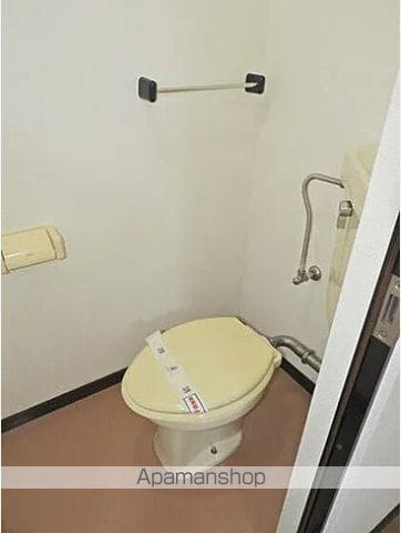 レヴール綾田A棟の内装写真