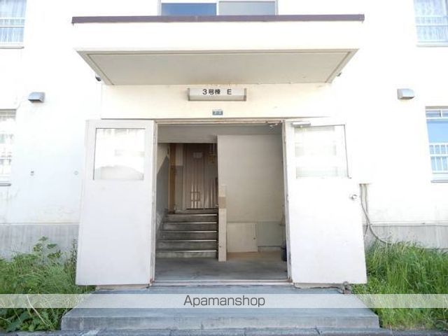 ビレッジハウス琴似第二1号棟の玄関写真