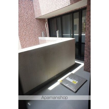 ロイヤル　トーリータワーズ[2LDK/74.84m2]のバルコニー