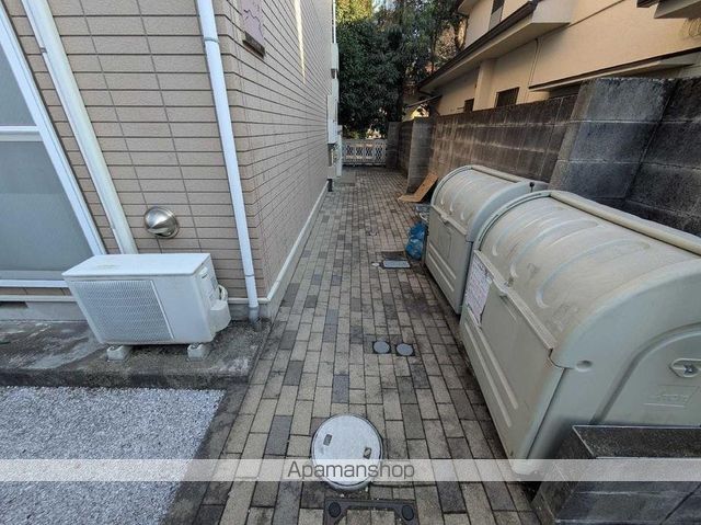 レオパレスSENGENの玄関写真