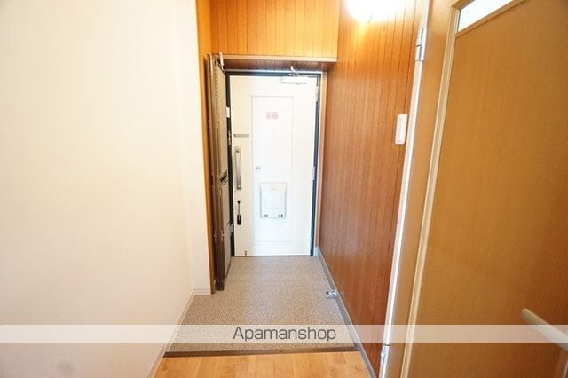 ローレルハイツ茨木総持寺1号棟の内装写真