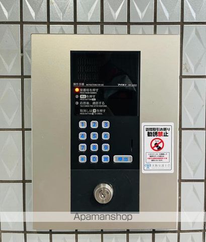 オーキッドコート田辺の玄関写真