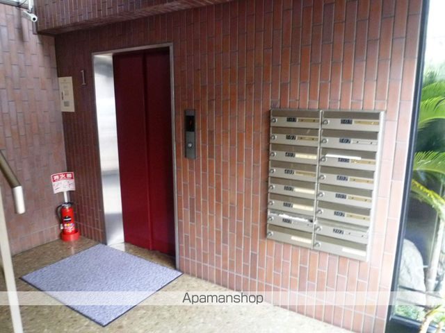 ギャラント石土の玄関写真