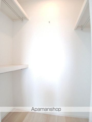 グローブ Aの内装写真