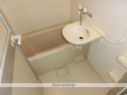 プレジール狛江[1K/23.1m2]のバス