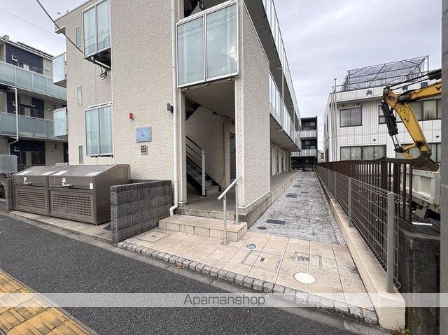 レオネクストTOMYの玄関写真