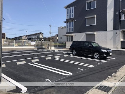 ＭＩＲＡＩ　ＡＲＫ　ＫＩＴＥＮＯ[3LDK/74.17m2]の駐車場1