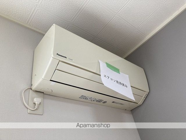 外山レイクサイドハウスEの内装写真