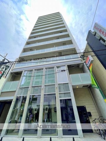 Wave on Horie Tower