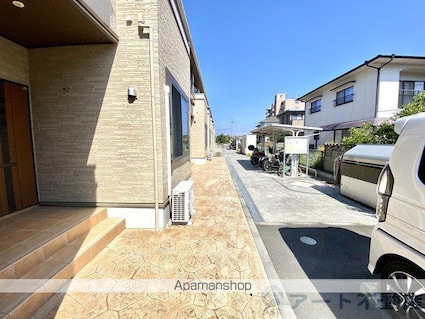 愛媛県伊予郡松前町大字筒井[2DK/50.29m2]のエントランス2