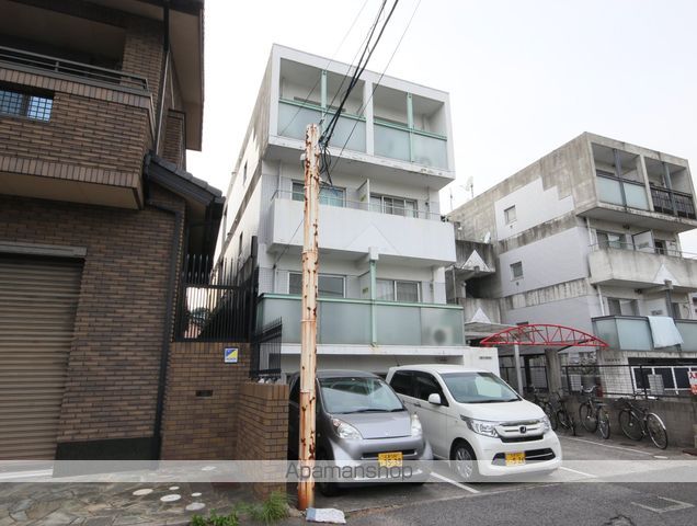 M−1ビルの外観写真