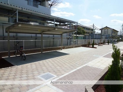 東京都立川市西砂町５丁目[2LDK/57.21m2]のエントランス1