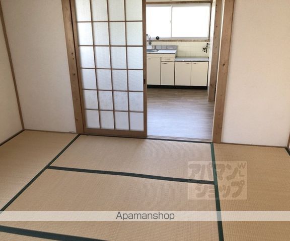 御陵ハイツの内装写真