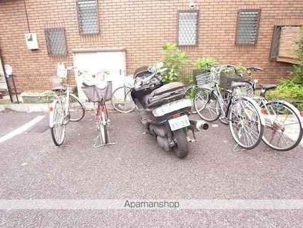 レオパレスサンガーデン高幡[1K/19.87m2]の共用部2