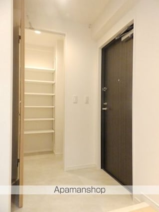 ＡＬＯＦＴⅡ[2LDK/63.58m2]の玄関