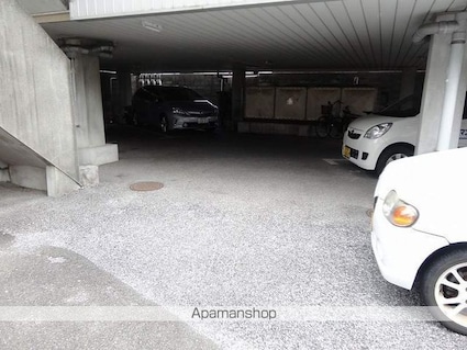 ピープルハウスⅠ[2DK/40m2]の駐車場2