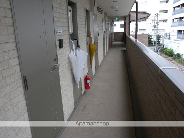 アンプルールフェールバレルコートのその他写真