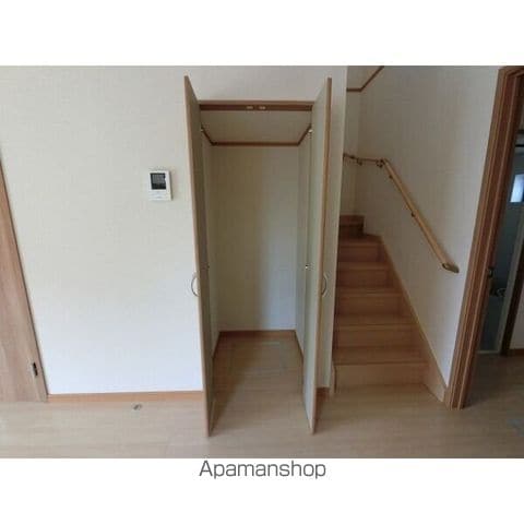 八剣戸建E棟の内装写真