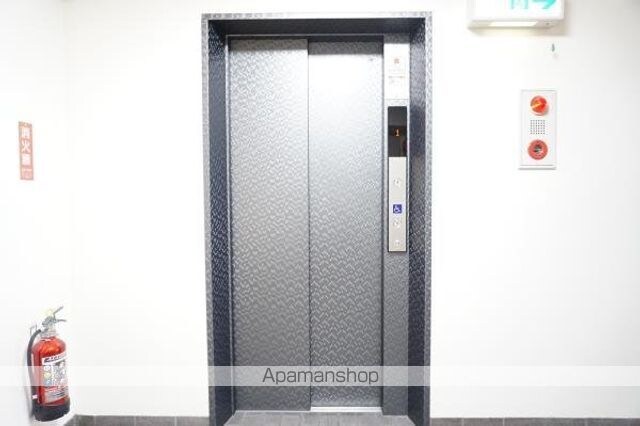 東京都新宿区中落合１丁目[3LDK/71.58m2]の共用部4