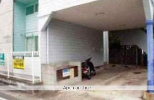 クリスタルハイツの内装写真