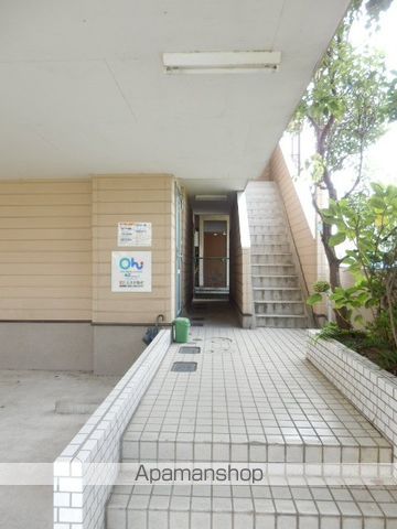 ドリームパレス大橋南の玄関写真