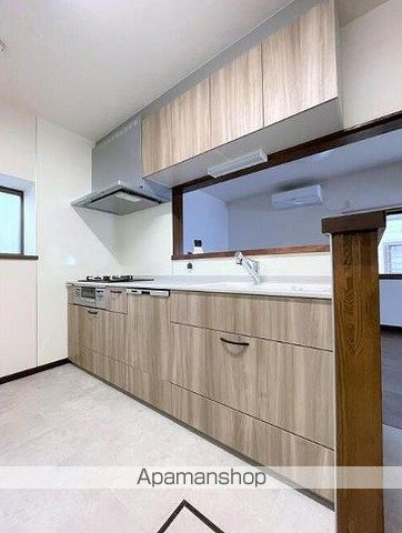 さいたま市緑区 2階建 築39年の内装写真