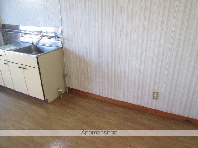 鳴海レジデンスAの内装写真