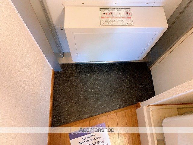 レオパレスTAKARAZUKAの内装写真