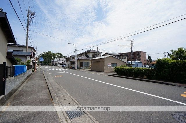 T−STYLEヴィヴィの周辺写真