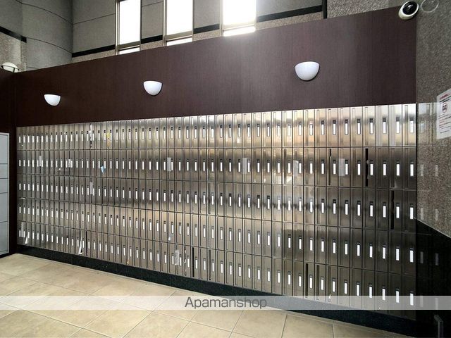 ロイヤルコンフォート渡辺通252の内装写真