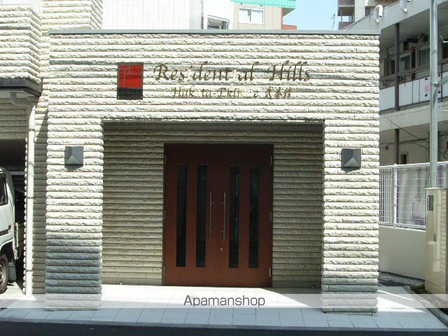 レジデンシャルヒルズ博多駅前弐番館の玄関写真