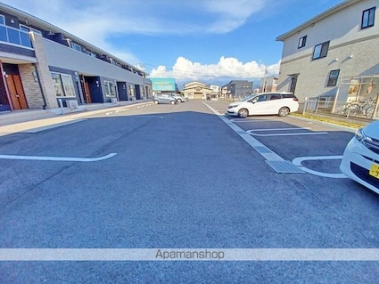 ベルデ・Ｓ[2LDK/56.69m2]の駐車場