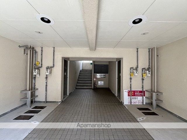 コティ姫路の玄関写真