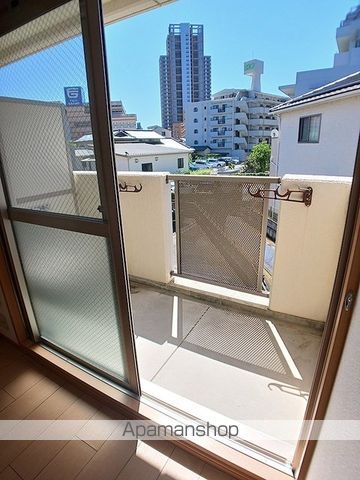 カルフール緑井の内装写真