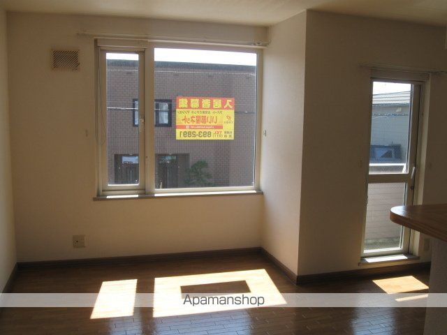 プラドール平和の内装写真
