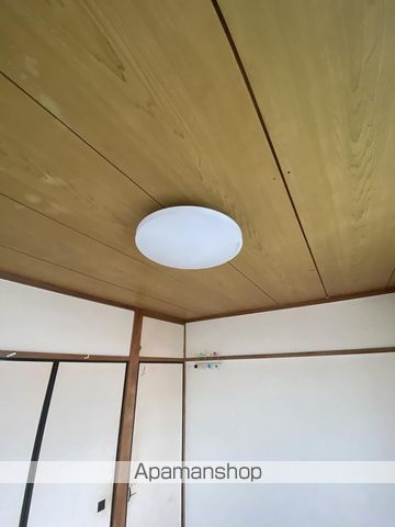 コートM.T.Kの内装写真