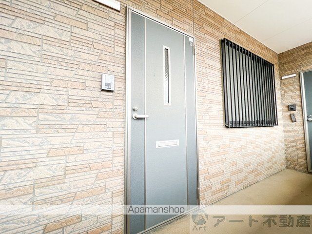 フォブール三笠Bの玄関写真