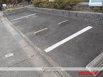 レオパレスミキ[1K/19.87m2]の駐車場