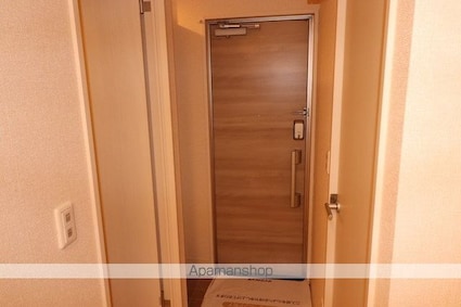 銀河タウン　Ｅ[1K/30.27m2]の玄関