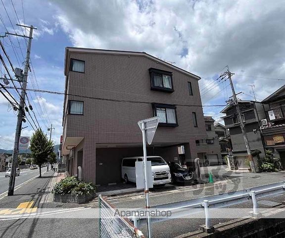 カサベルデの外観写真