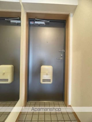 広島県広島市中区中町[1K/29.76m2]の玄関