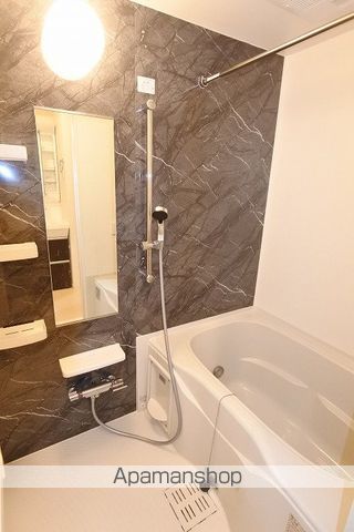 サイド ライス フィールドIIの内装写真