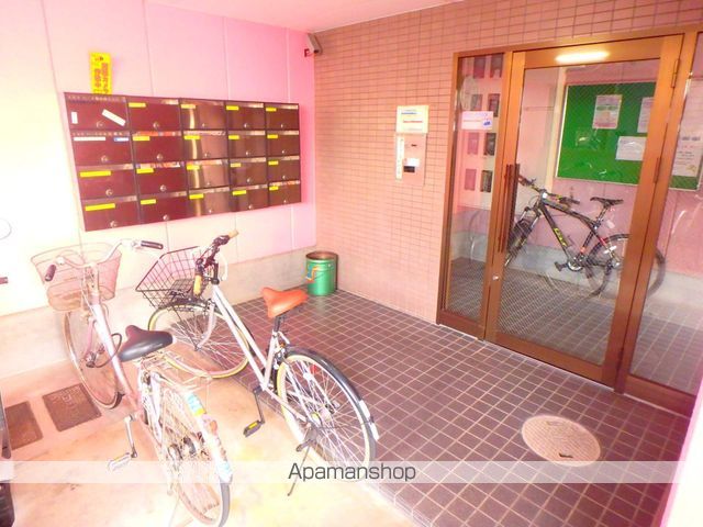 第一ハートビルの玄関写真