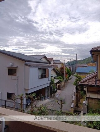 ライオンズマンション和歌山関戸壱番館　２０７号室[3LDK/59.61m2]の眺望